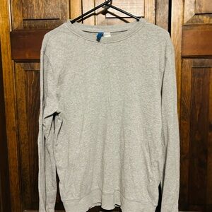 Divided H&M Gray Long Sleeve Crewneck Shirt